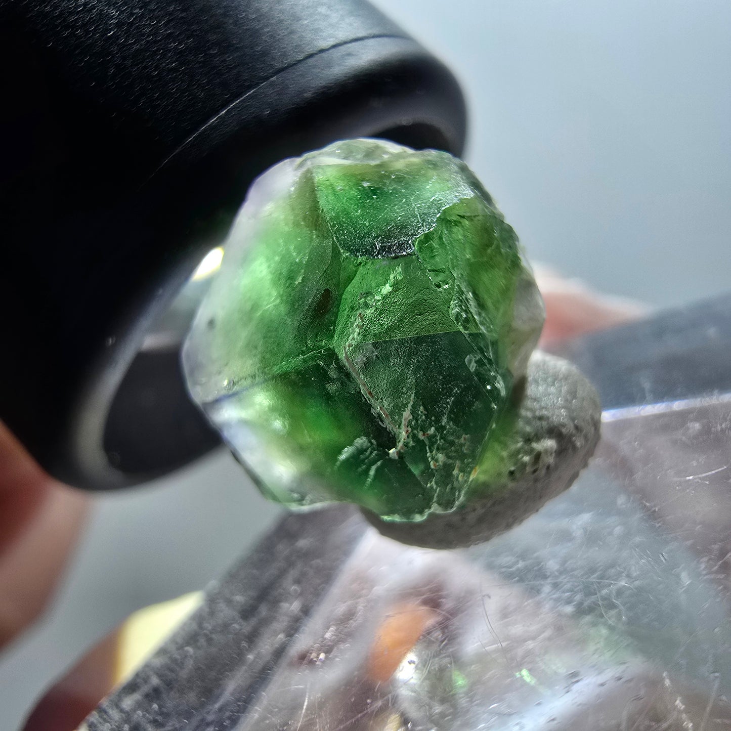 Phantom Fluorit hexagonal Würfel mit Muskovit Erongo, Namibia 13*11*10mm #12059
