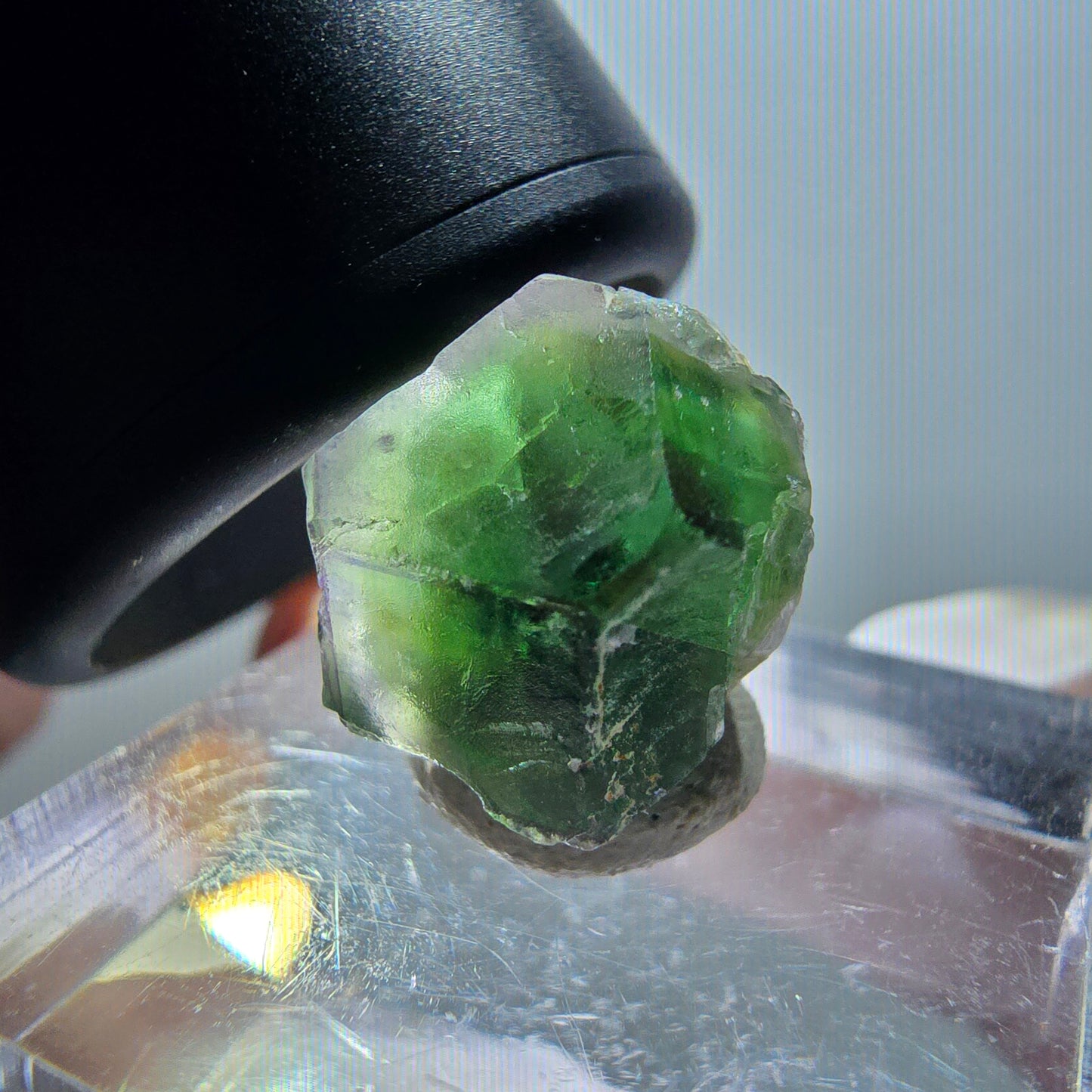 Phantom Fluorit hexagonal Würfel mit Muskovit Erongo, Namibia 13*11*10mm #12059
