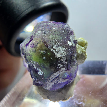 Phantom Fluorit hexagonal Würfel mit Muskovit Erongo, Namibia 17*16*16mm #12071