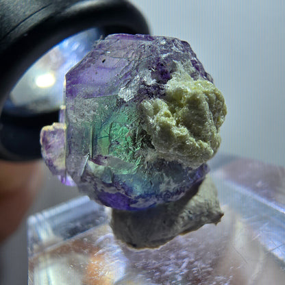 Phantom Fluorit hexagonal Würfel mit Muskovit Erongo, Namibia 17*16*16mm #12071