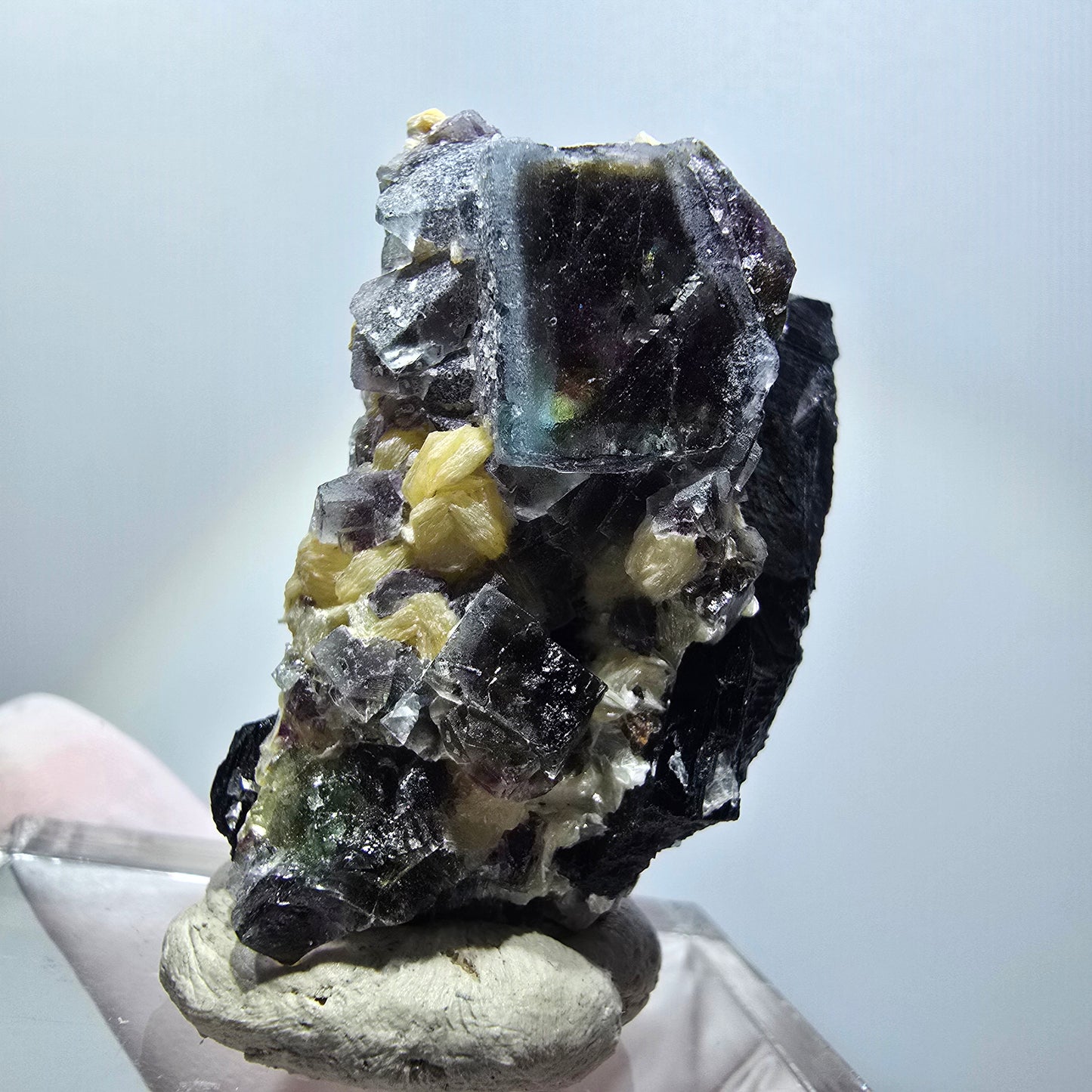 Bunte Phantom Fluorit, Schörl Turmalin, Muskovit, Hyalit Stufe Erongo, Namibia 45*29*24mm #12113