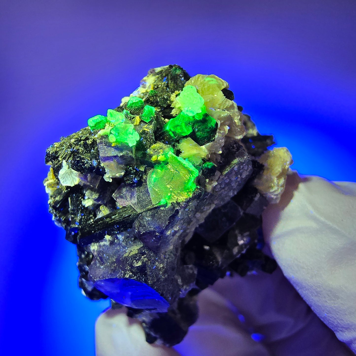Fluorite fantôme, tourmaline Schörl, muscovite, hyalite Erongo, Namibie 49*45*36mm #12118