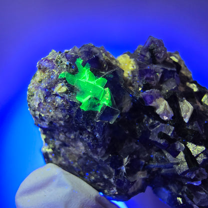 Spécimen de fluorite fantôme colorée, tourmaline schorl, muscovite, hyalite, Erongo, Namibie, 46*40*35 mm, n° 12122