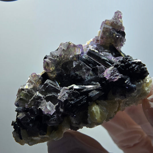 Bunte Phantom Fluorit, Schörl Turmalin, Muskovit Stufe Erongo, Namibia 54*41*36mm #12126