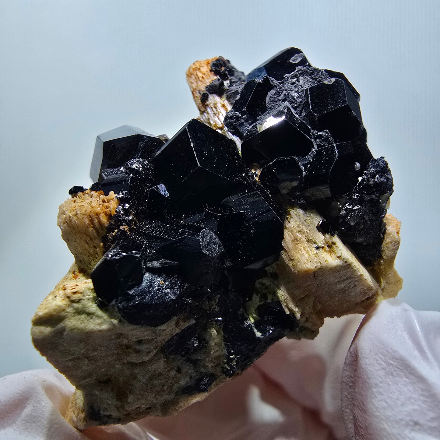 Rare spécimen de tourmaline schorl et d'orthose, Erongo, Namibie, 44 x 37 x 28 mm, n° 12133