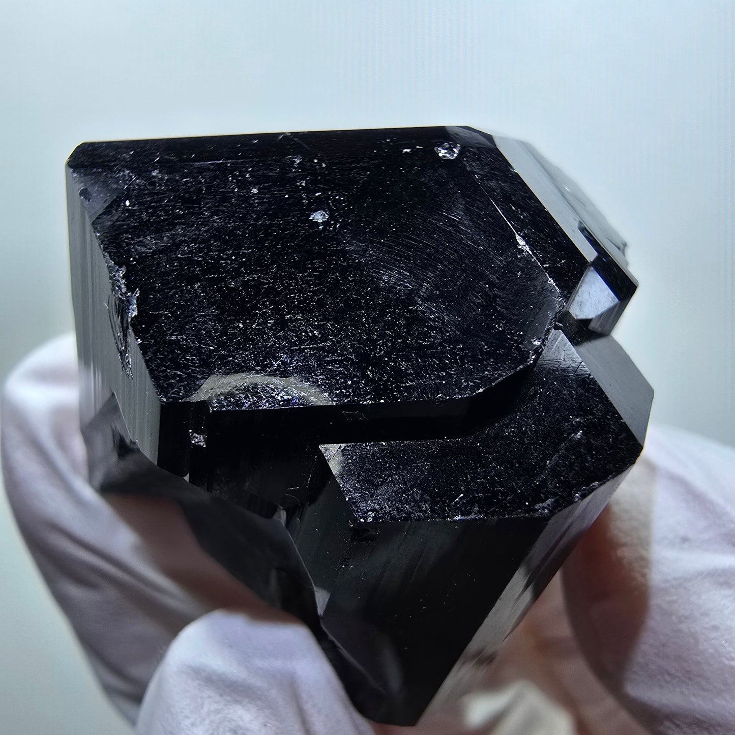 Rare cristal de tourmaline schorl symétrique, Erongo, Namibie, 31*29*26 mm #12138