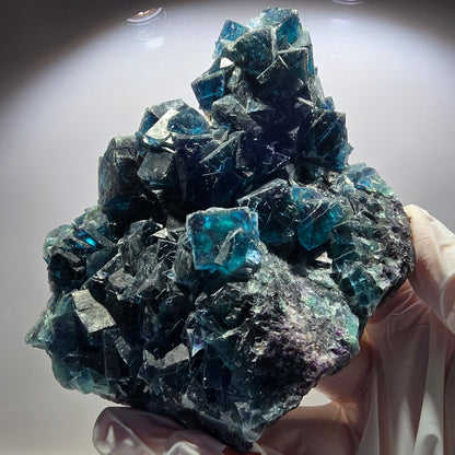Cube XL Phantom Fluorite Step, poche papillon bleue, Namibie 120*104*76 mm 