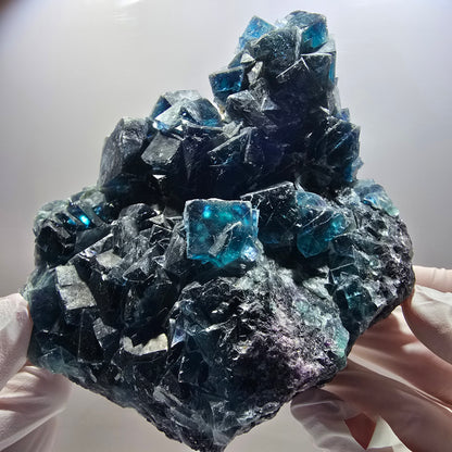 Cube XL Phantom Fluorite Step, poche papillon bleue, Namibie 120*104*76 mm 