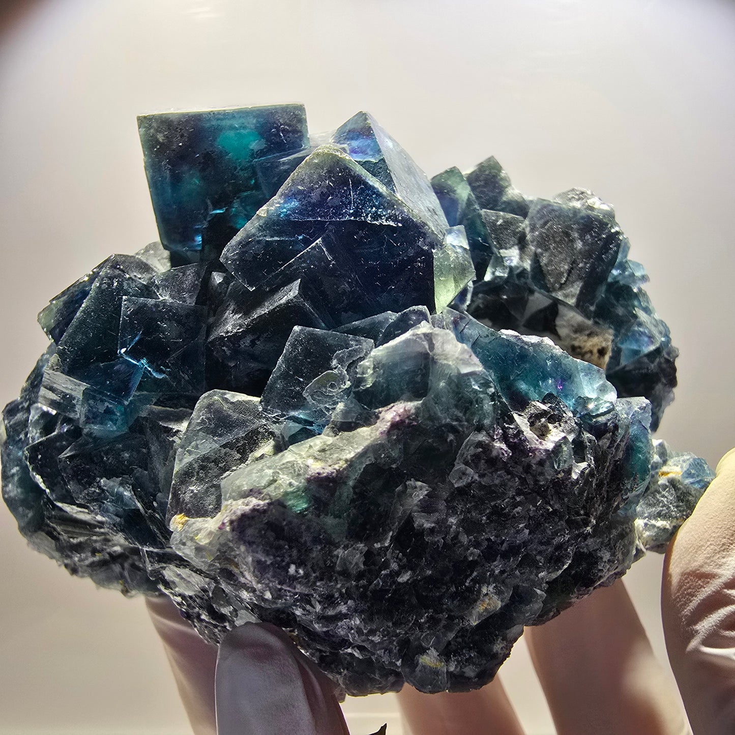 XL Phantom Fluorite Cube Stage, blue Butterfly Pocket, Namibia 111*81*76mm 