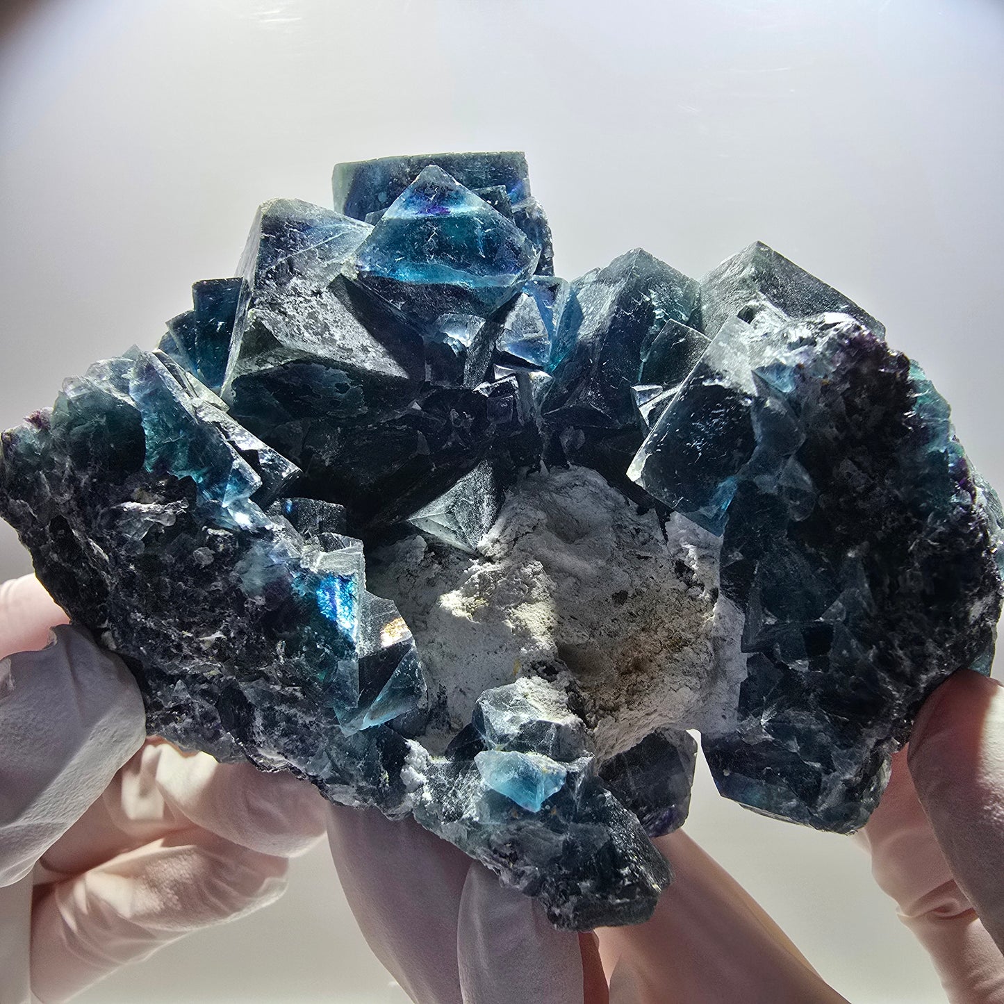 XL Phantom Fluorite Cube Stage, blue Butterfly Pocket, Namibia 111*81*76mm 