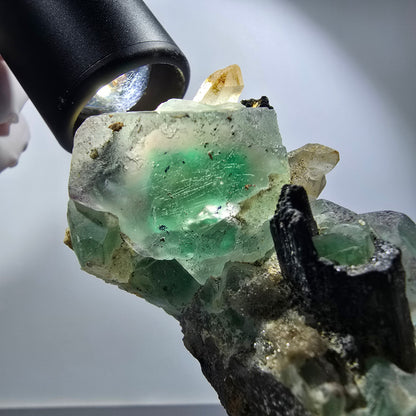 Fluorite fantôme XL, quartz fumé, tourmaline Schörl, hyalite Erongo, Namibie 170*122*53mm #12164 