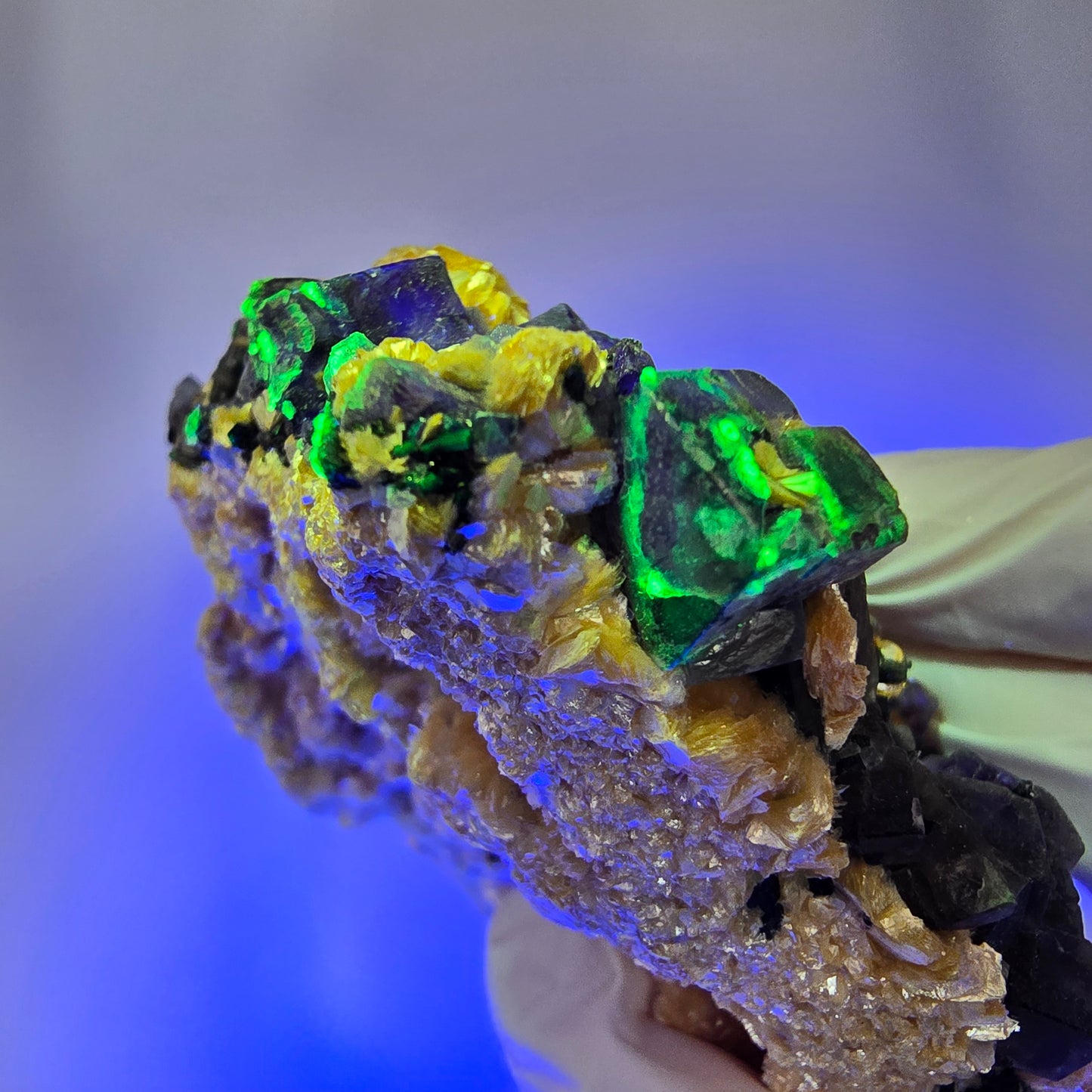 Bunte Phantom Fluorit, Schörl Turmalin, Muskovit, Hyalit Stufe Erongo, Namibia 115*96*35mm #12166