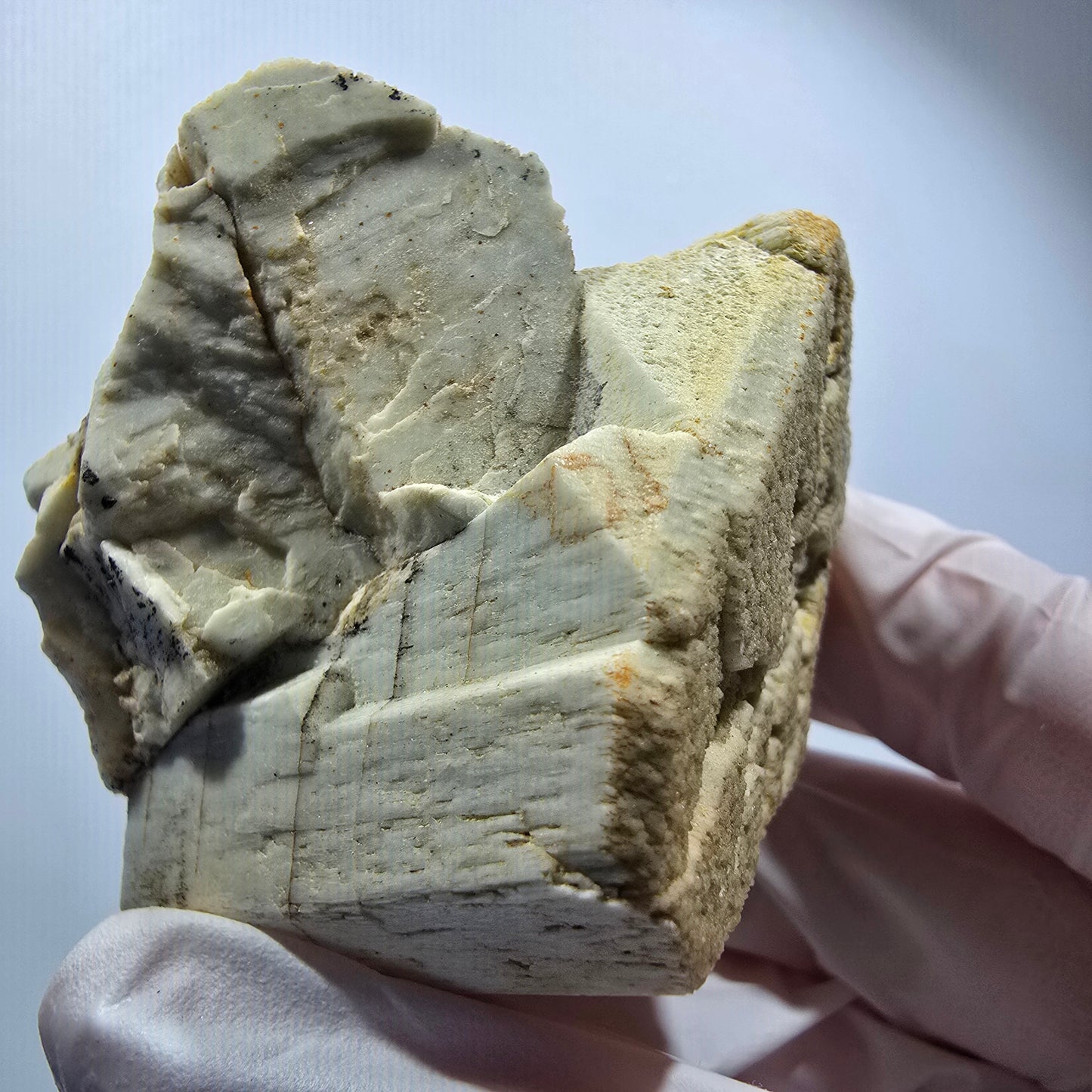 Opale hyalite rare, spécimen d'orthose d'Erongo, Namibie, 64*59*48 mm, n° 12178 