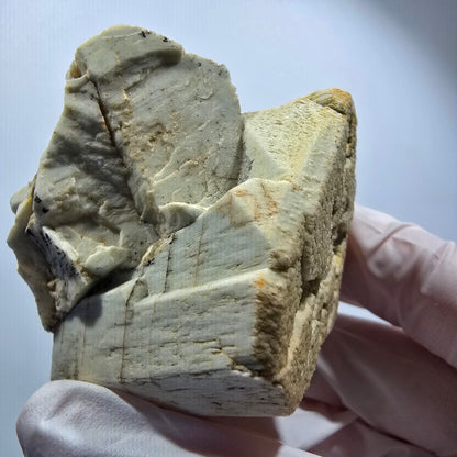 Opale hyalite rare, spécimen d'orthose d'Erongo, Namibie, 64*59*48 mm, n° 12178 