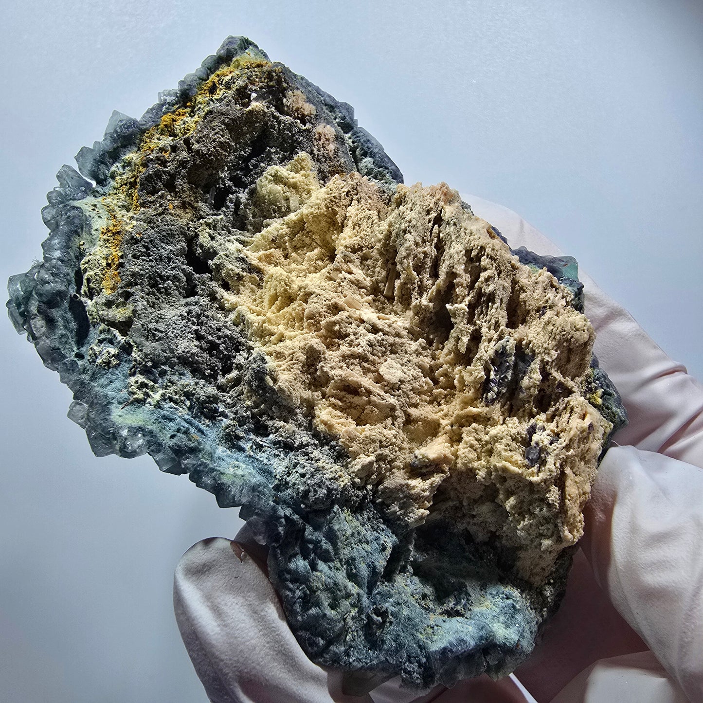 Rare cube de fluorite, vert-bleu, orthoclase, spécimen de quartz fumé, Erongo, Namibie, 87*54*52 mm #12184 