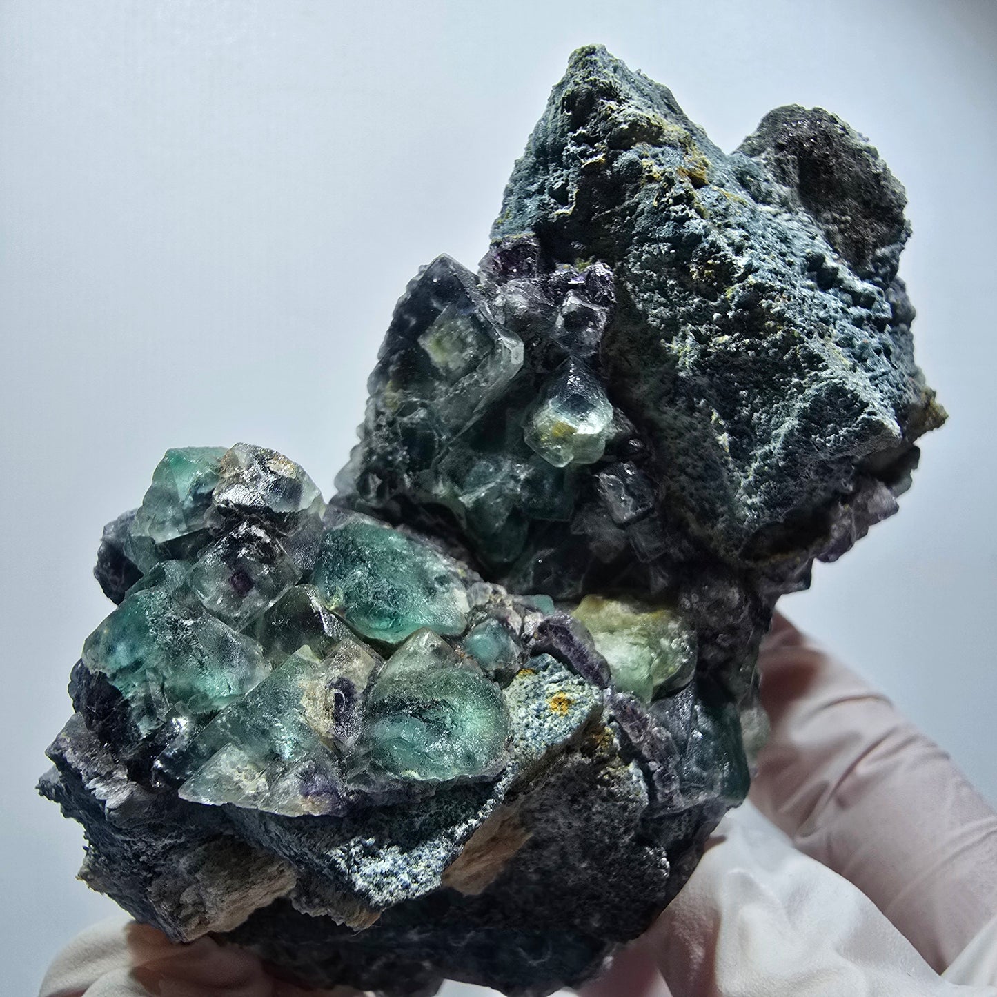 Rare spécimen de cube de fluorite, tourmaline schorl et orthose, Erongo, Namibie, 89 x 78 x 44 mm, n° 12185 