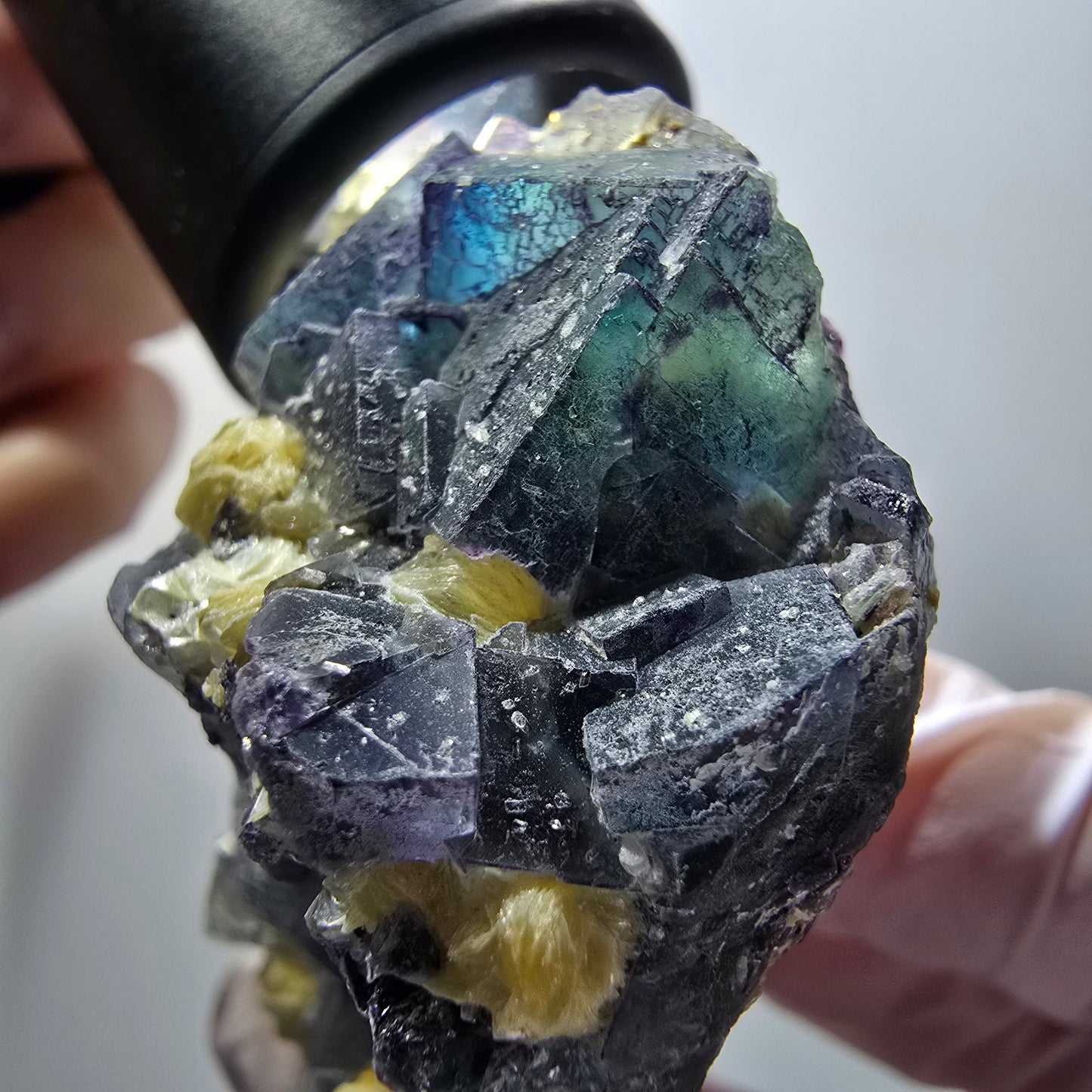 Bunte Phantom Fluorit, Schörl Turmalin, Muskovit, Hyalit Stufe Erongo, Namibia 74*45*30mm #12198