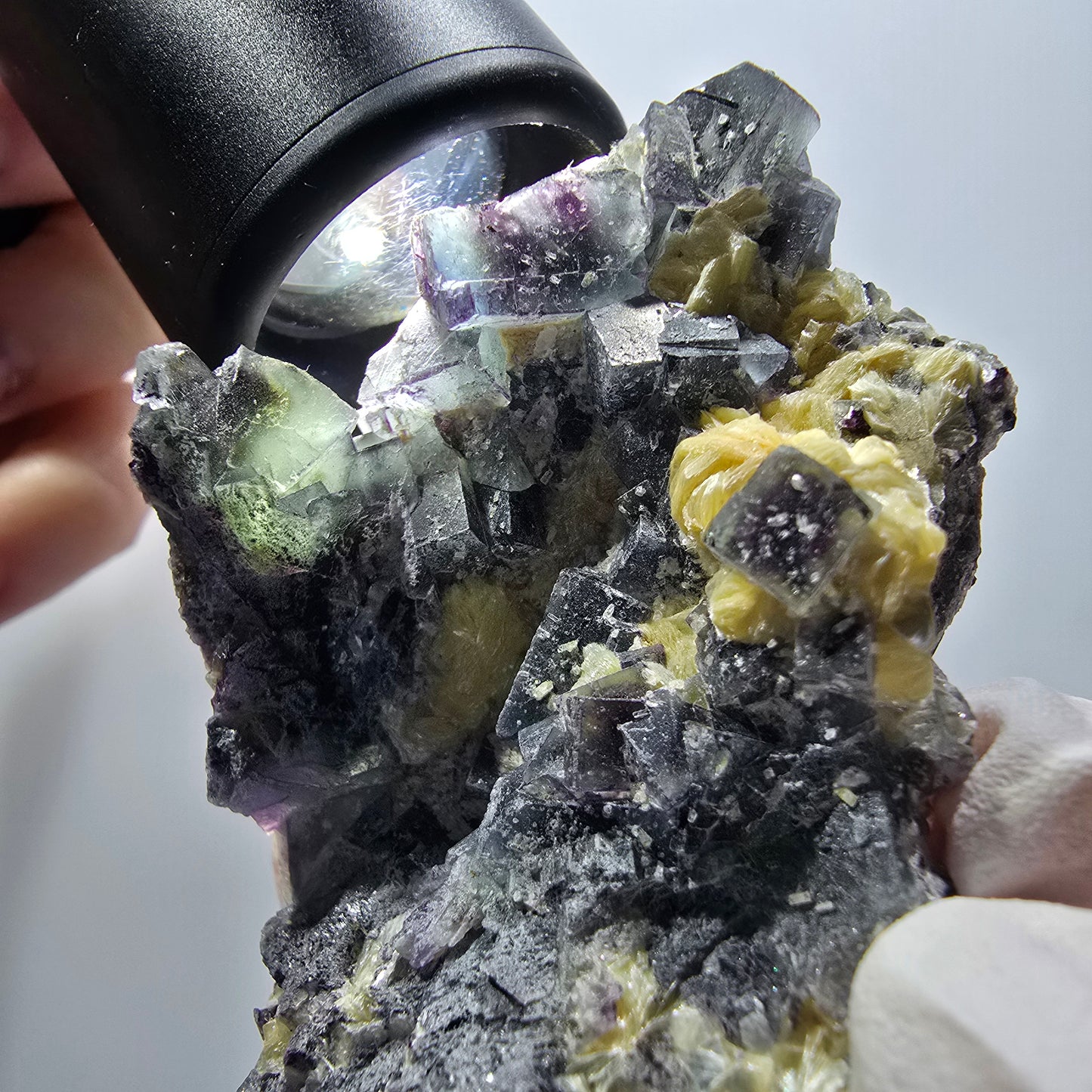 Bunte Phantom Fluorit, Schörl Turmalin, Muskovit, Hyalit Stufe Erongo, Namibia 74*45*30mm #12198