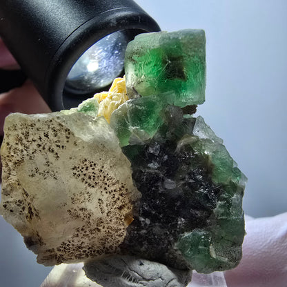 Spécimen rare de fluorite fantôme, muscovite et quartz fumé, Erongo, Namibie, 44*39*14 mm #12256 