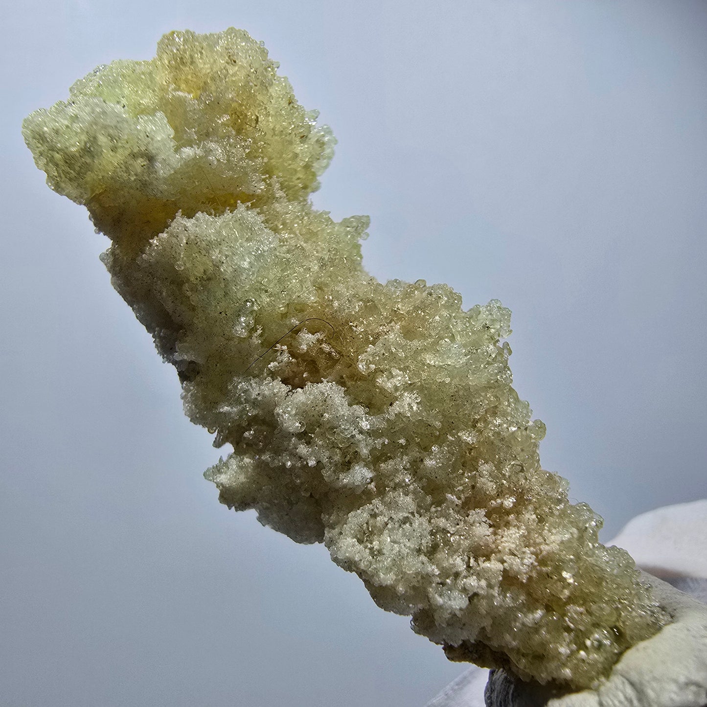 Opale hyalite rare, spécimen de muscovite (minéral UV) Erongo, Namibie 49*20*16mm #12269 
