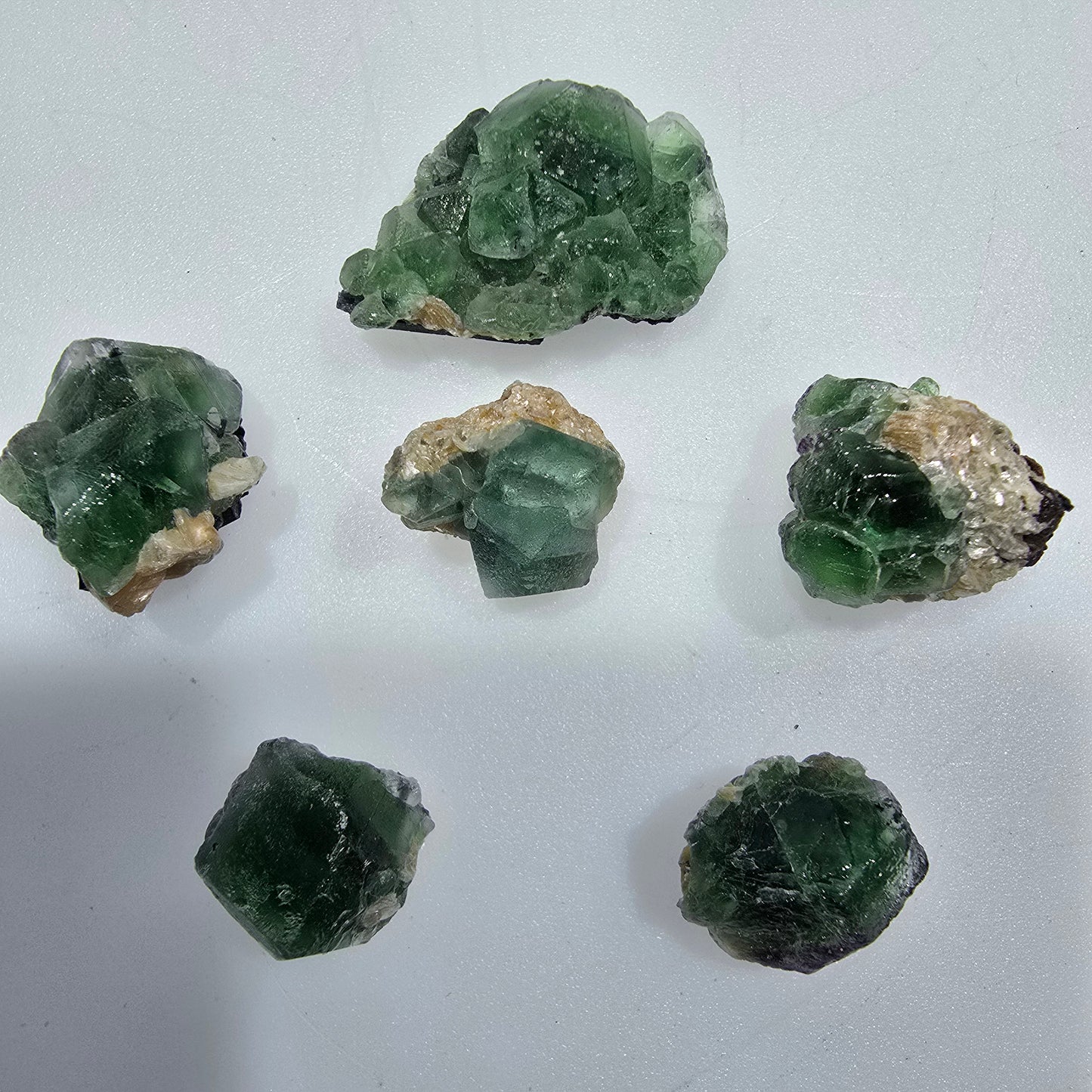 Lot de 5 pierres : fluorite fantôme, muscovite, tourmaline Schörl, Erongo, Namibie, 13-26 mm, réf. 12313 