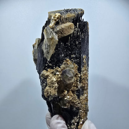 Grande pièce de tourmaline schorl, fluorite, quartz fumé, muscovite Erongo, Namibie 113*51*50mm #12351