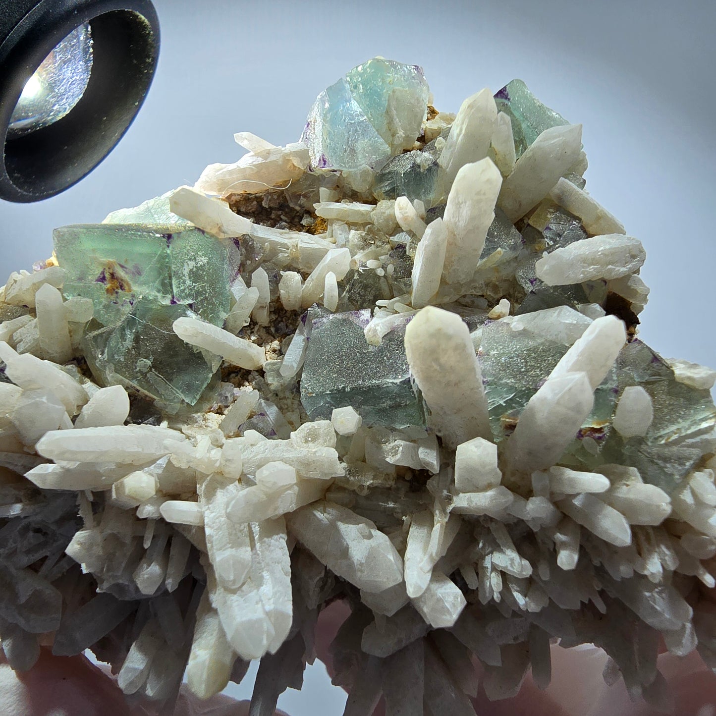 Große Phantom Fluorit, zonal, Quarz, Orthoklas Stufe Brandberg, Namibia 81*71*47mm #12363