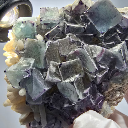 Große Phantom Fluorit, zonal, Quarz, Orthoklas Stufe Brandberg, Namibia 82*65*58mm #12364