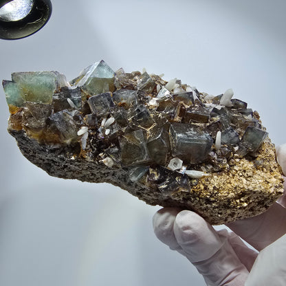 Große Phantom Fluorit, zonal, Quarz, Orthoklas Stufe Brandberg, Namibia 110*62*39mm #12366