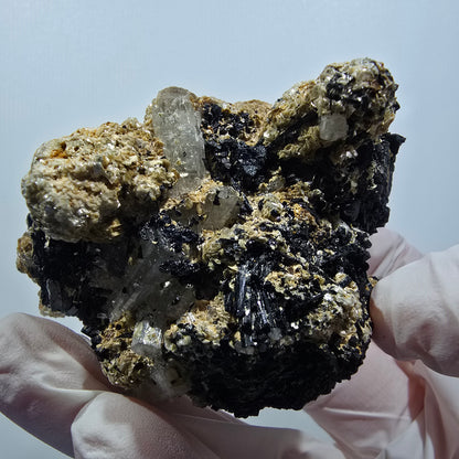 Tourmaline Schorl, Goshenite, Béryl, Muscovite sur gangue Erongo, Namibie 64*59*43mm #12385