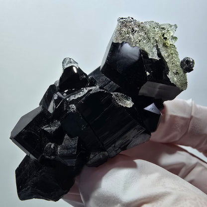 Tourmaline Schorl rare, opale hyalite sur gangue Erongo, Namibie 67*35*26mm #12417