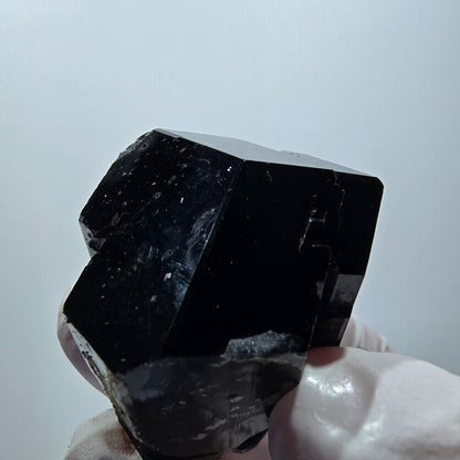 Tourmaline Schorl symétrique avec Hyalite Erongo, Namibie 40*32*32mm #12428
