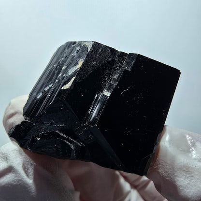 Tourmaline Schorl symétrique avec Hyalite Erongo, Namibie 40*32*32mm #12428