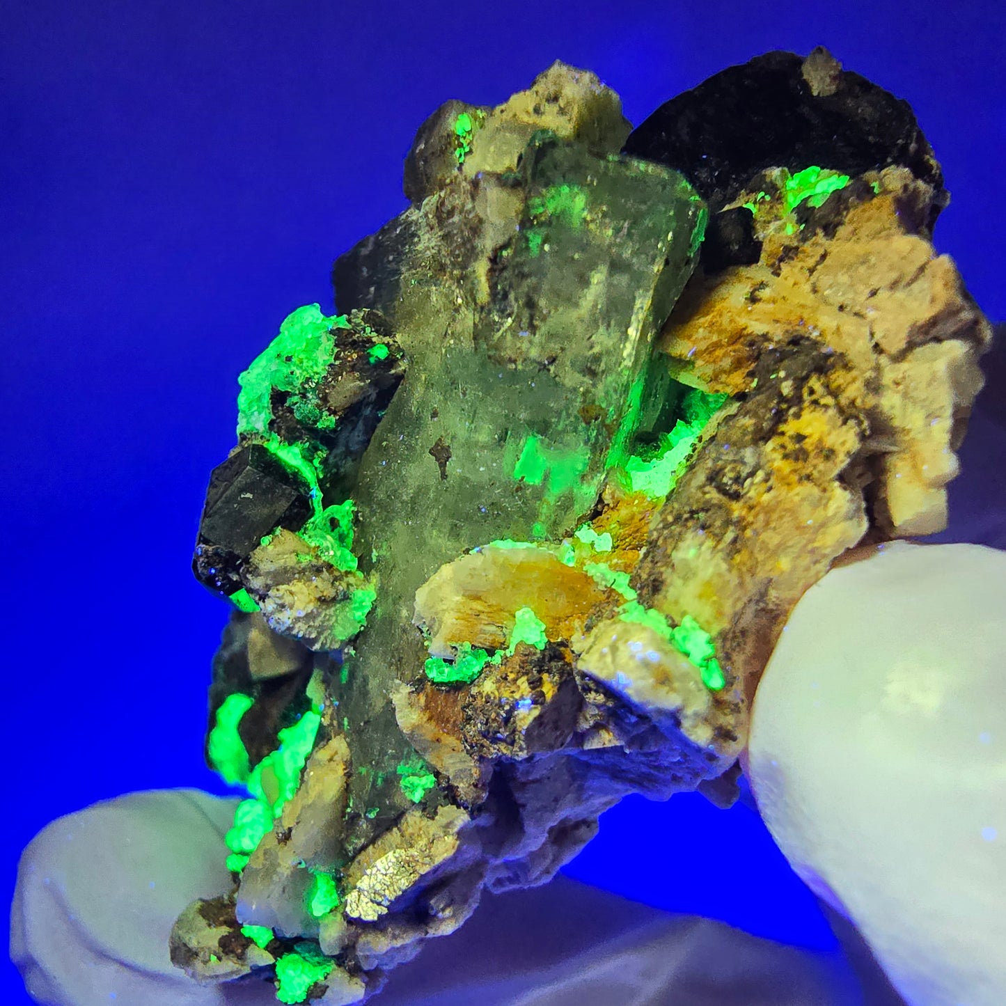 Schörl Turmalin, Aquamarin, Hyalit Opal, Orthoklas Erongo, Namibia 52*36*28mm #12437