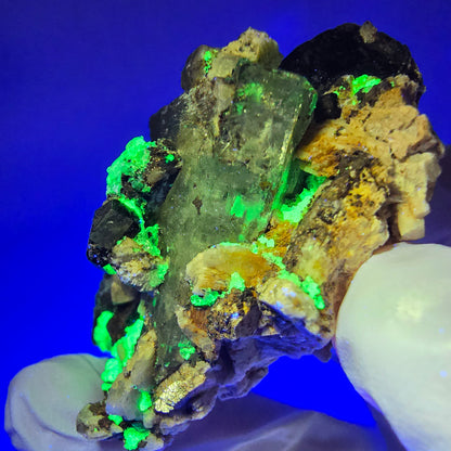 Schörl Turmalin, Aquamarin, Hyalit Opal, Orthoklas Erongo, Namibia 52*36*28mm #12437