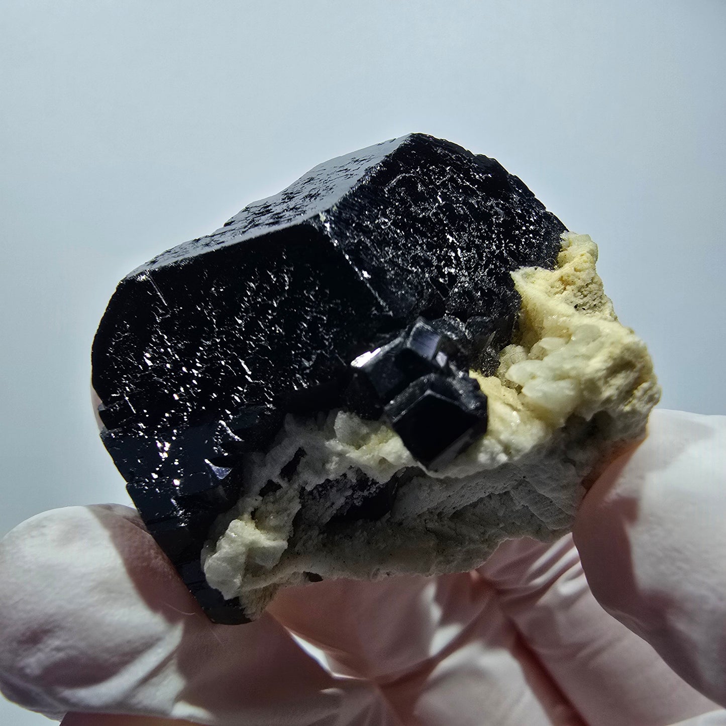 Symmetrischer Schörl Turmalin mit Orthoklas Erongo, Namibia 38*33*21mm #12461