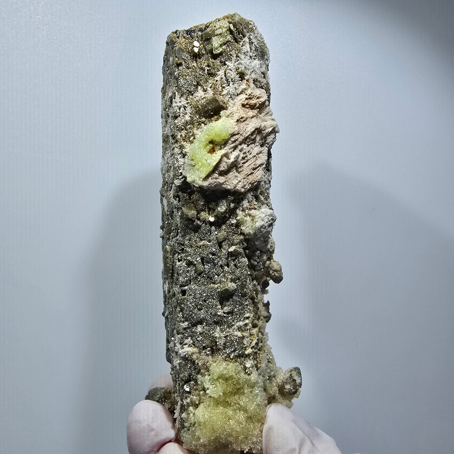 Große Schörl Turmalin, Hyalit Opal, Muskovit Stufe Erongo, Namibia 119*50*39mm #12476