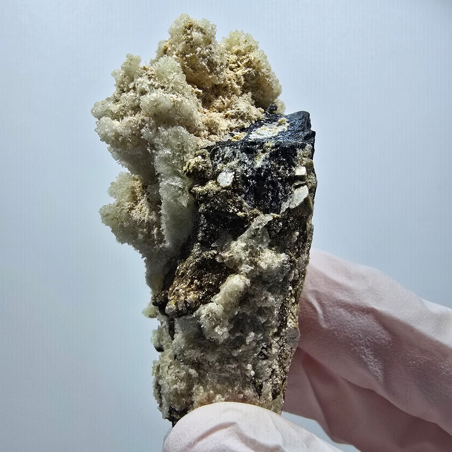 Seltene Schörl Turmalin, Hyalit Opal, Muskovit Stufe Erongo, Namibia 65*33*26mm #12492