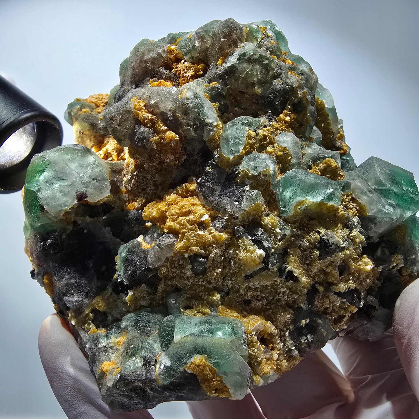 Fluorite fantôme XL, Muscovite, Opale hyalite, Tourmaline schorl Erongo, Namibie 118*120*72mm #12550
