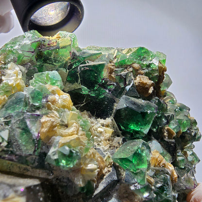 Grande fluorine, quartz fumé, opale hyalite, tourmaline schorl, muscovite Erongo Namibie 117*95*87mm #12551