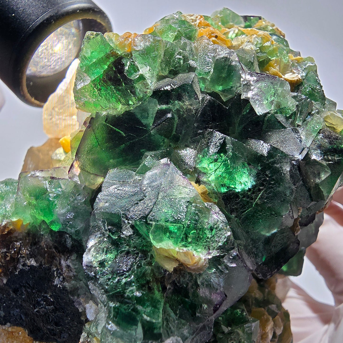 Grande fluorine, quartz fumé, opale hyalite, tourmaline schorl, muscovite Erongo Namibie 117*95*87mm #12551