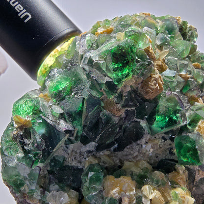 Grande fluorine, quartz fumé, opale hyalite, tourmaline schorl, muscovite Erongo Namibie 117*95*87mm #12551