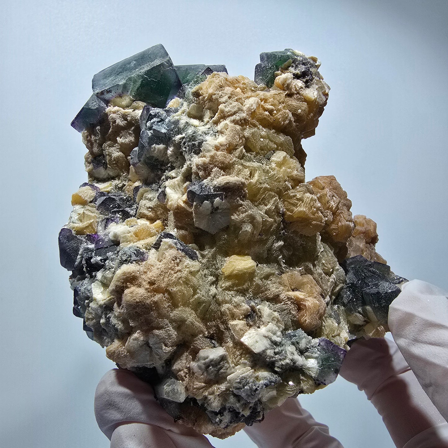 Fluorite XL Phantom, tourmaline schorl, quartz fumé muscovite sur matrice Erongo, Namibie 103*92*60mm #12554
