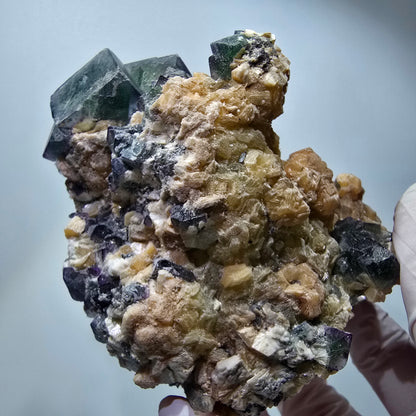 Fluorite XL Phantom, tourmaline schorl, quartz fumé muscovite sur matrice Erongo, Namibie 103*92*60mm #12554