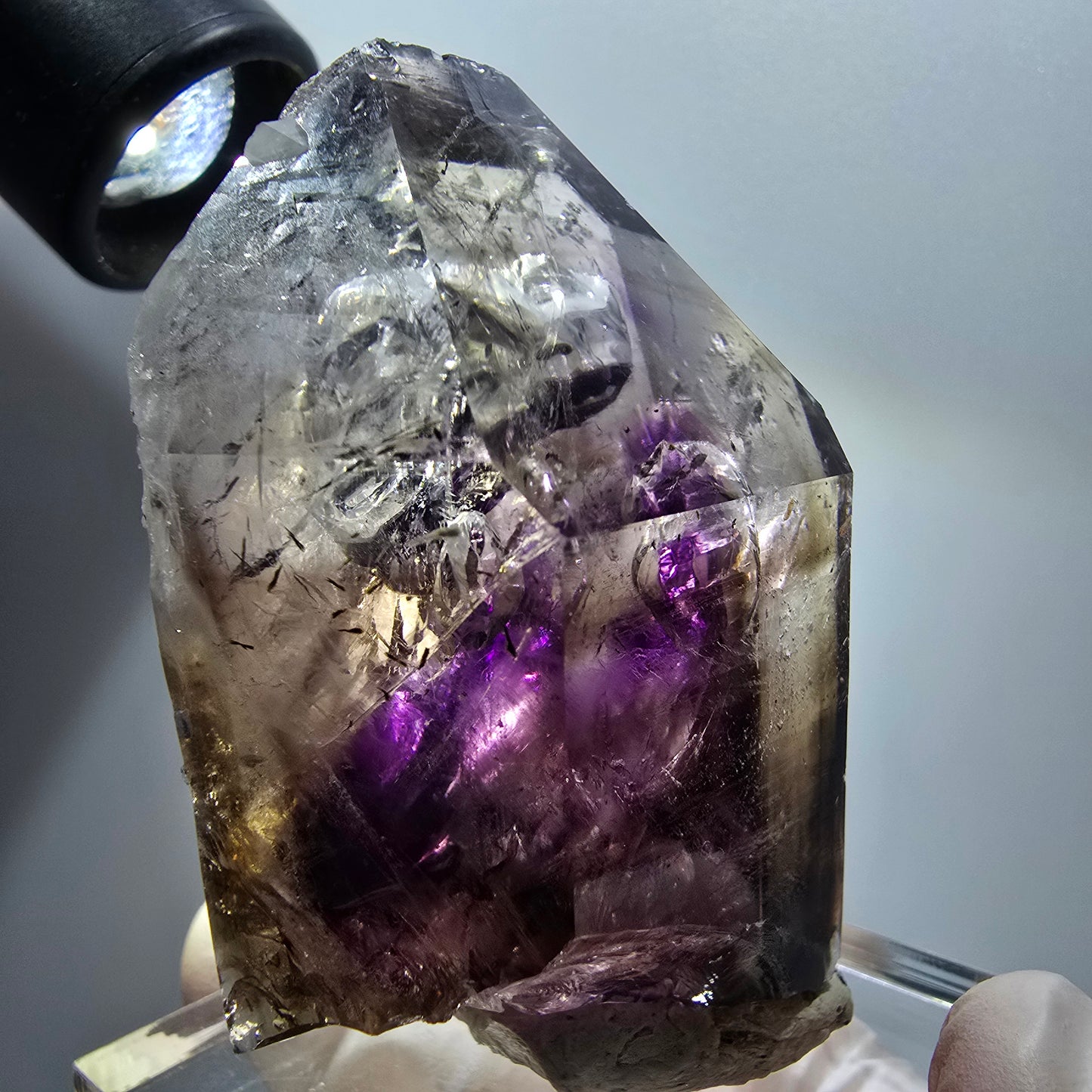 Améthyste squelettique Enhydro, analcime, hématite, 2x bulles, 2x particules, mine de Streep Namibie 62*44*28mm #12571