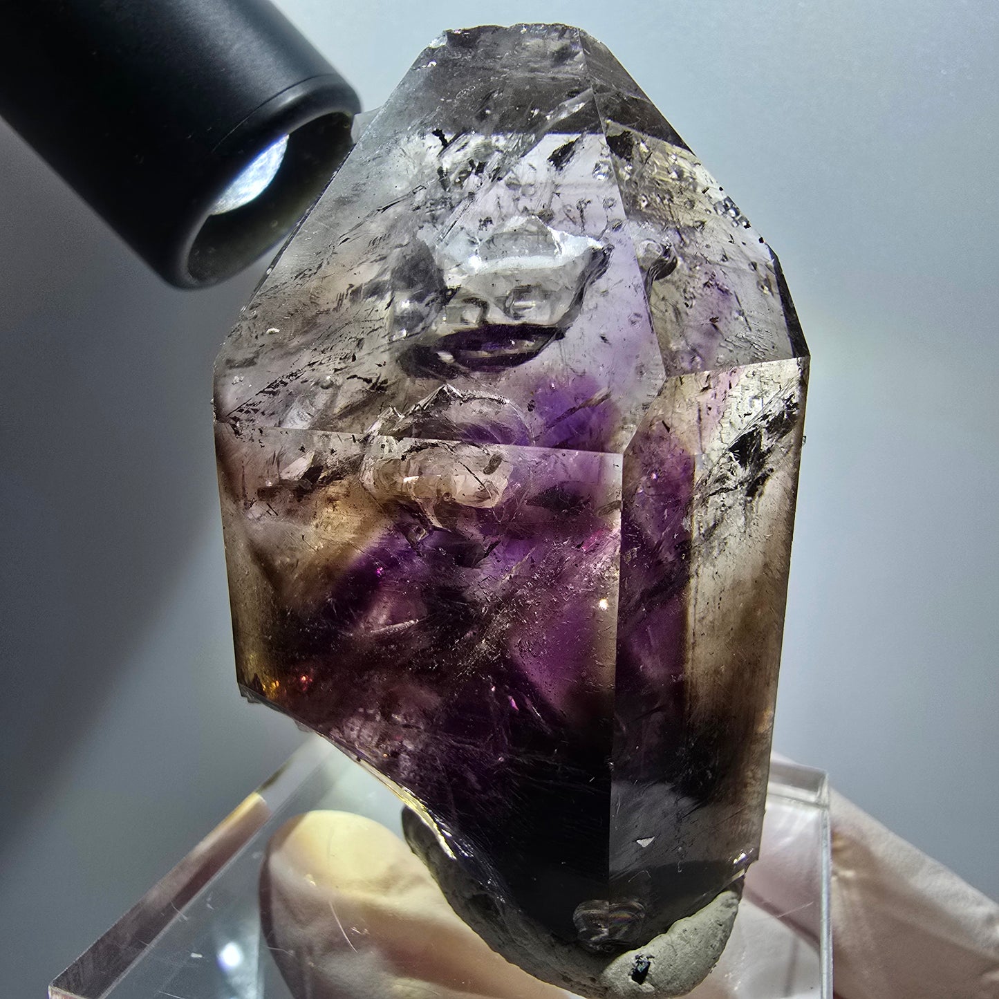 Améthyste squelettique Enhydro, analcime, hématite, 2x bulles, 2x particules, mine de Streep Namibie 62*44*28mm #12571