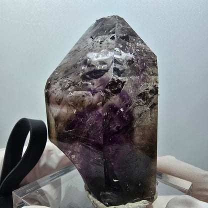 Améthyste squelettique Enhydro, analcime, hématite, 2x bulles, 2x particules, mine de Streep Namibie 62*44*28mm #12571