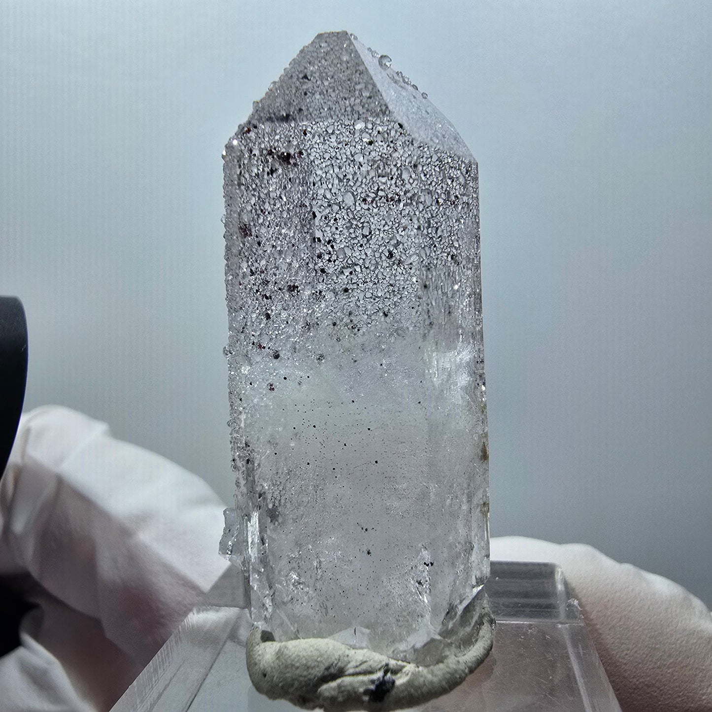 Analcime rare et quartz, pointe de cristal d'hématite, mine de Streep, Goboboseb, Namibie 40*17*14mm #12572