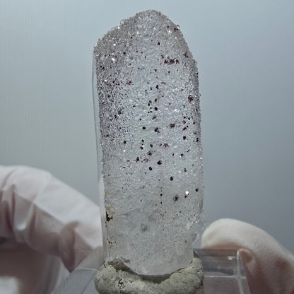 Analcime rare et quartz, pointe de cristal d'hématite, mine de Streep, Goboboseb, Namibie 40*17*14mm #12572