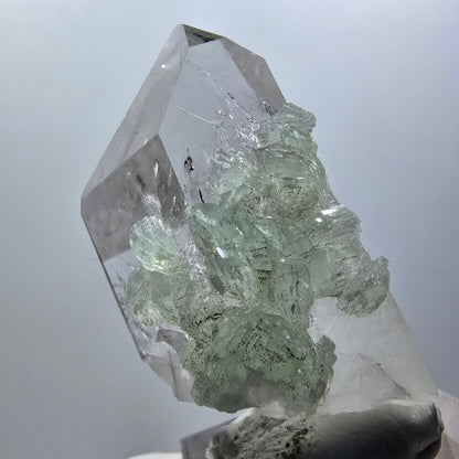 Quartz fumé squelette enhydre, Prehnite 1x bulle mine Streep Gobo. Namibie 44*25*21mm #12583